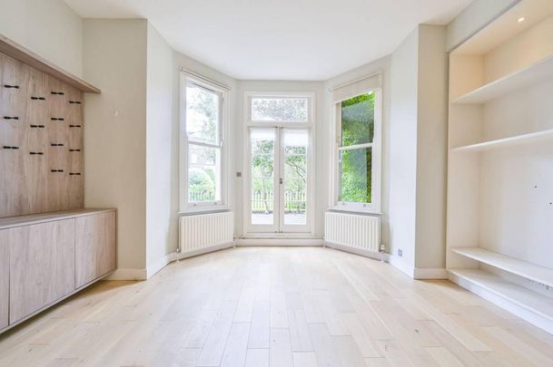 3 bedroom flat to rent - Photo 1