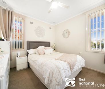 Spacious Family Home - Photo 2