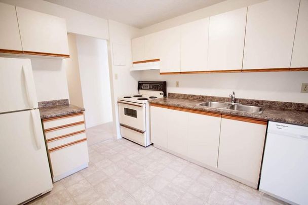 Windermere Place II - Photo 1