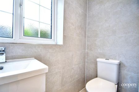 3 bedroom house - detached - Photo 5