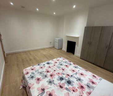 4 bedroom house to rent - Photo 1