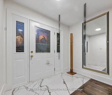 14 Pineslope Crescent #Main Fl - Photo 2