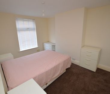 3 Bedroom End of Terrace - Photo 6