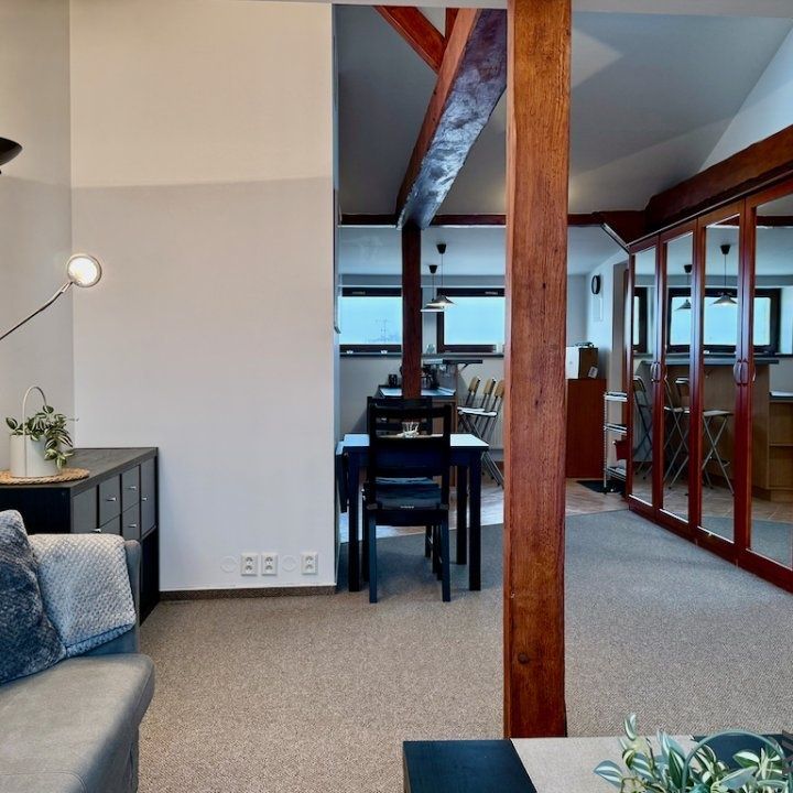 Pronájem bytu 1+kk a garsoniéry 61 m² - Photo 1