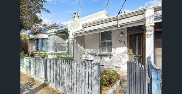 Charming Sydenham Home with Rear Lane Access - Photo 1