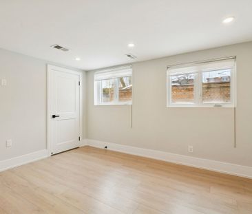 For Lease - 260 Hillside Drive, Mississauga, Ontario - Photo 1