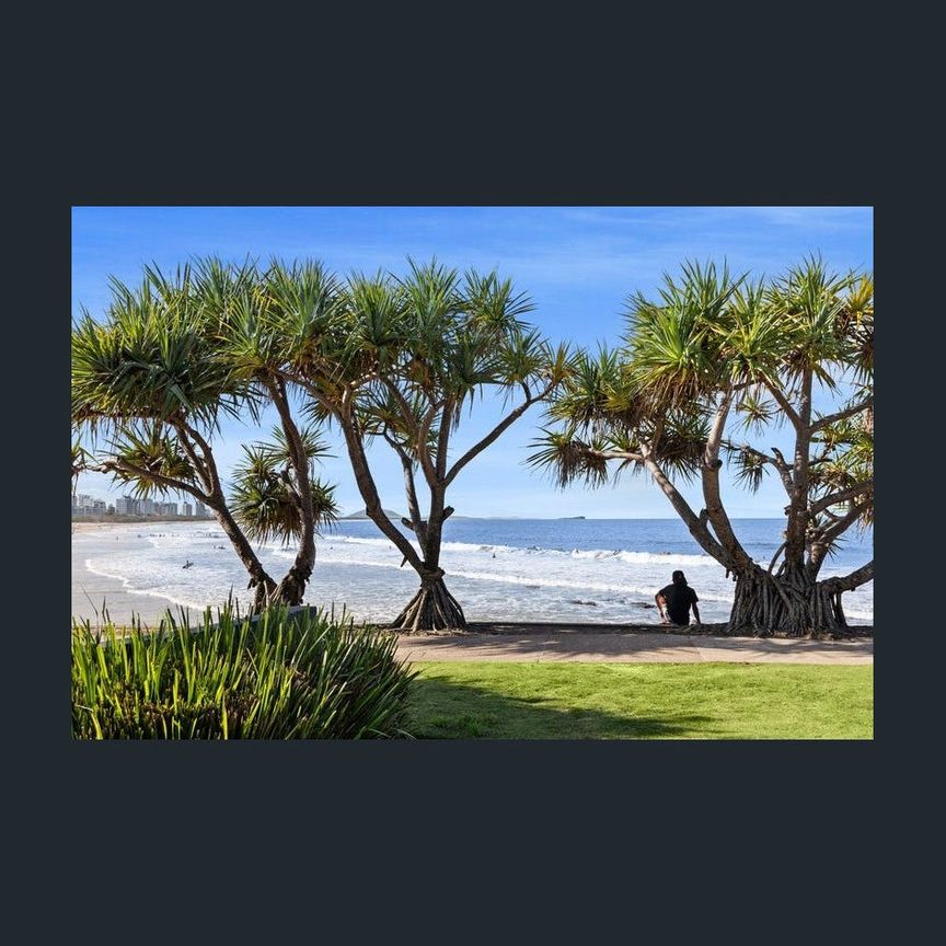 Beachside Apartment with Pool and Double Garage - Photo 1