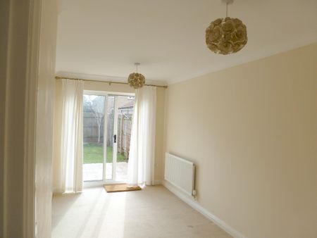 Water Meadow Way, Downham Market - Photo 2