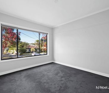 10 Lorienne Street, HEATHMONT - Photo 3