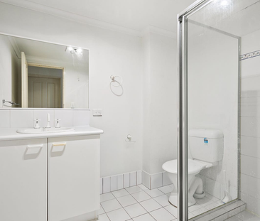 Neat 2 bedroom unit in security block - Photo 2