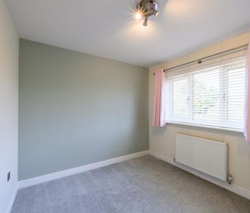 4 bedroom detached house to rent - Photo 5