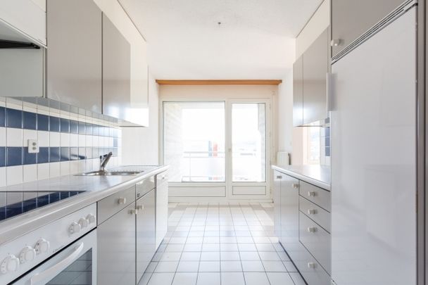 Apartment - Photo 1