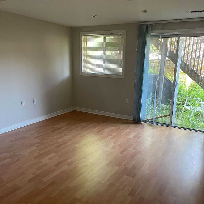 For Lease - 5933 Hemingway Road Unit# Main, Mississauga, Ontario - Photo 1