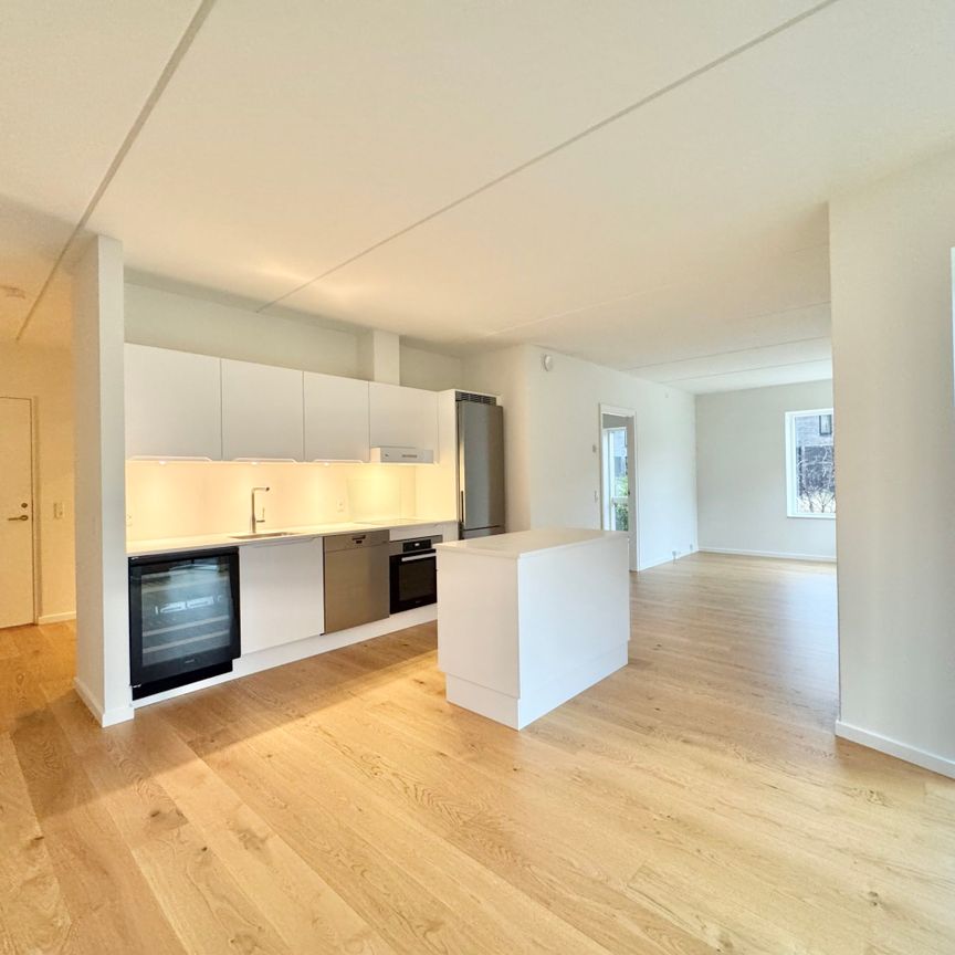 Lys og moderne seniorbolig med skøn terrasse i Odense M - Photo 1