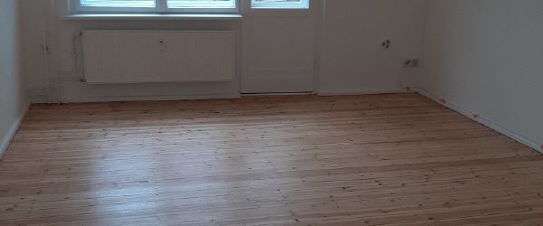 Wohnung mit Balkon im Grünen! - Photo 1