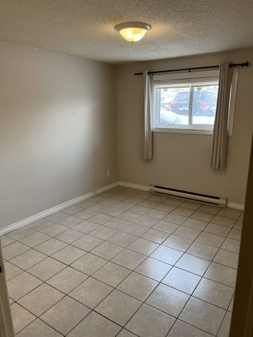 For Lease - 9 Jacksway Crescent Unit# 115, London North, Ontario - Photo 4