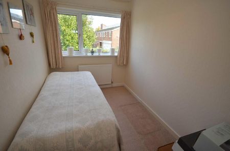 24 Breydon Close, Shelton Lock, Derby, DE24 9DT - Photo 3