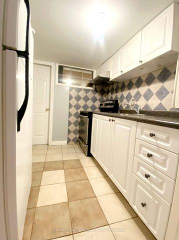 For Lease - 208 Roxanne Crescent Unit# Lower, Toronto, Ontario - Photo 3