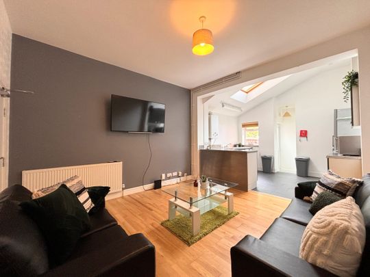 5 Bedrooms, 10 Irving Road – Student Accommodation Coventry - Photo 1