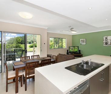 2/12 Crauford Street, West End QLD 4101 - House For Rent | Domain - Photo 1