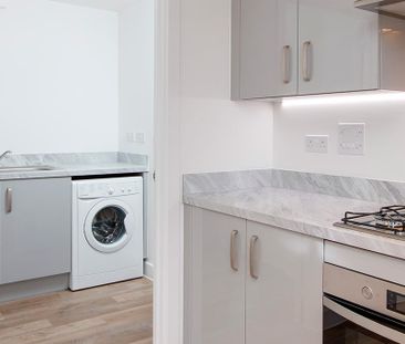 4 bedroom detached house to rent - Photo 6