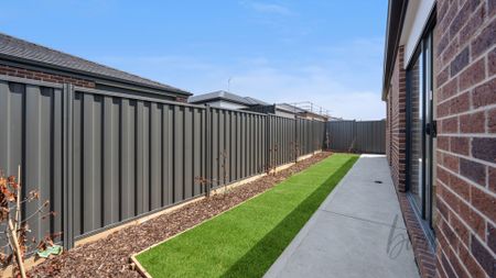 Brand New Family Home - Photo 5