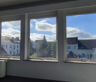 Toffe, rustige, zonnige en piekfijne kamer (sanitair per 2 studente... - Photo 6