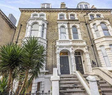 Studio to rent - Photo 6