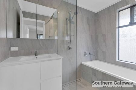 Central Family Home - Photo 5