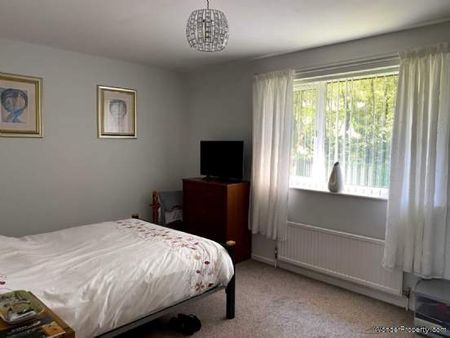 1 bedroom property to rent in Oldham - Photo 2