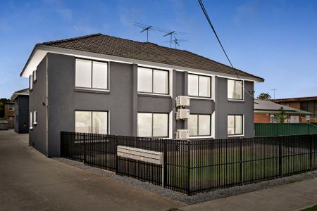 Unit 9/10 Empire Street, Footscray. - Photo 2