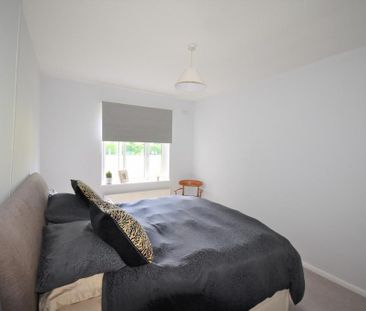 3 bedroom detached bungalow to rent - Photo 6