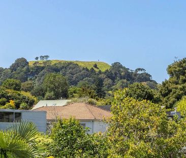 Charming 2BR Unit in Mt. Eden - Photo 6