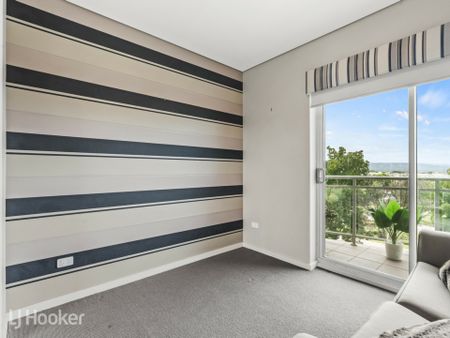 205/62 City View Boulevard, LIGHTSVIEW - Photo 2