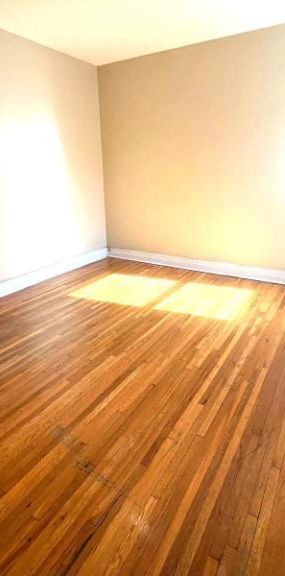 5½ ENTIEREMENT REFAIT-5 MNTS MT ROYAL ET UNIVERSITÉS- 3 CAC - Photo 1