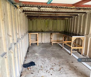 2 bedroom semi-detached house to rent - Photo 4