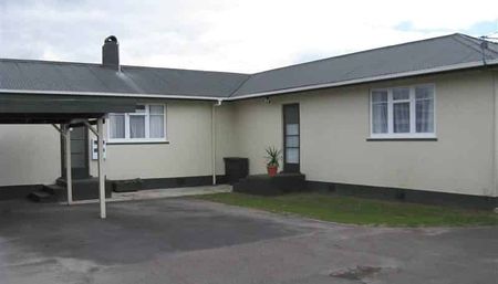 Spacious 3-Bedroom Home with Fenced Yard & Great Living Spaces - Photo 3