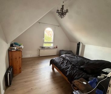 Helle und moderne 3-ZW in Wiedlisbach im Dachgeschoss - Photo 3
