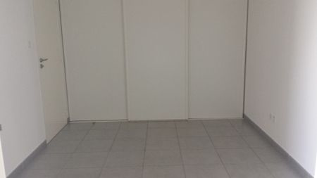 Location Appartement 2 pièces 41m² STE CLOTILDE 97490 - Photo 2