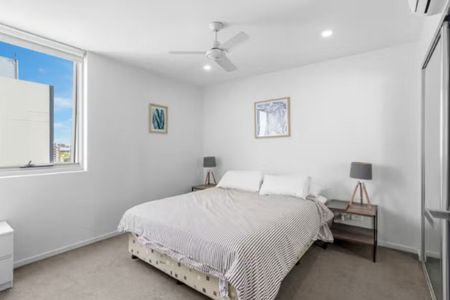 City Living in East Brisbane! - Photo 4