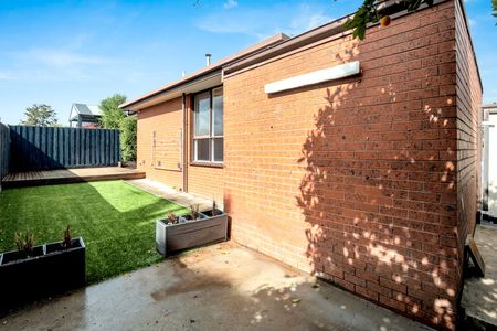 3/56 Thackeray Road, Reservoir VIC 3073 - Photo 5