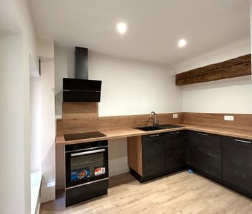 Location Appartement 4 pièces 80m² - Photo 3