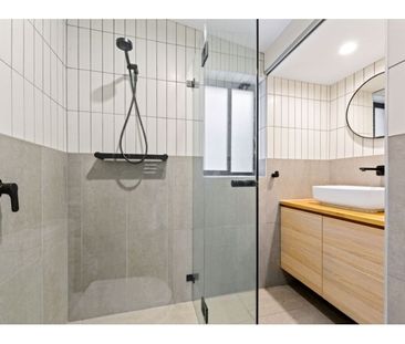 Terrace in Central Locale - Photo 3