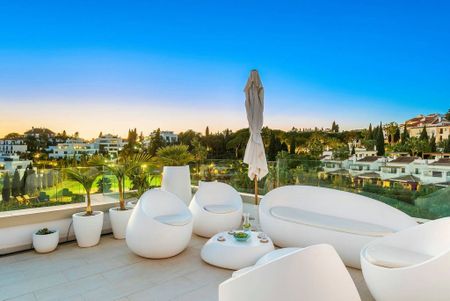 4 bedroom luxury Villa for rent in Marbella, Spain - Photo 5