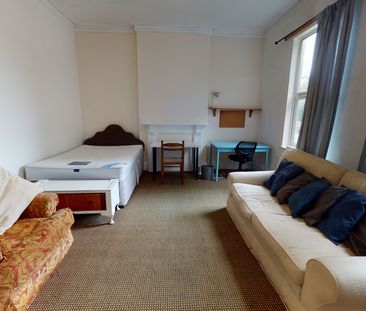 5 Bed Student Accommodation - Photo 6