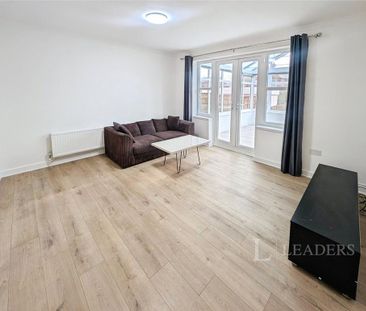 3 bedroom terraced house to rent - Photo 2