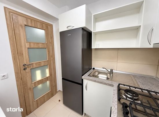 Apartament cu 1 camere de închiriat Vasile Aaron, Sibiu 30 mp 1990 - Fotografie 1