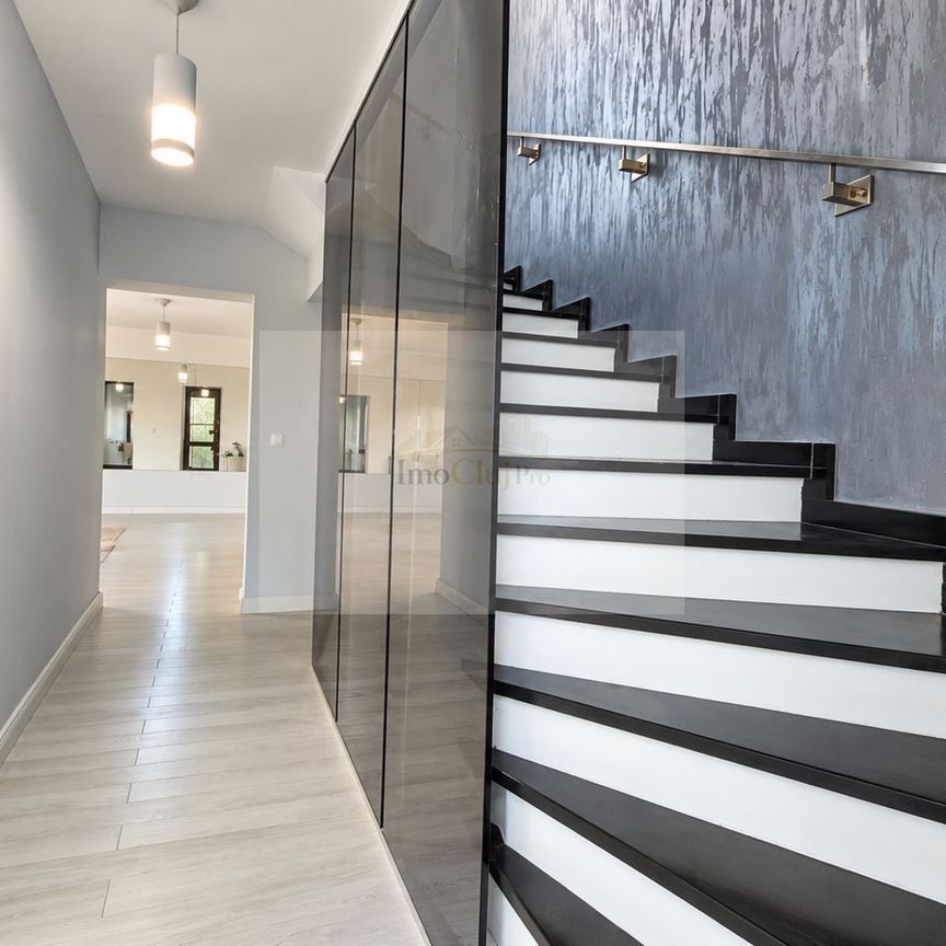 Duplex premium cu 240 mp utili, garaj, terasă și curte amenajată | - Fotografie 1