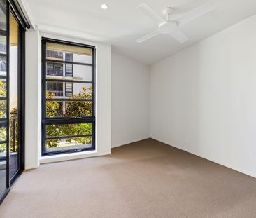 A Unique Fusion of Luxury & Convenience - Photo 4