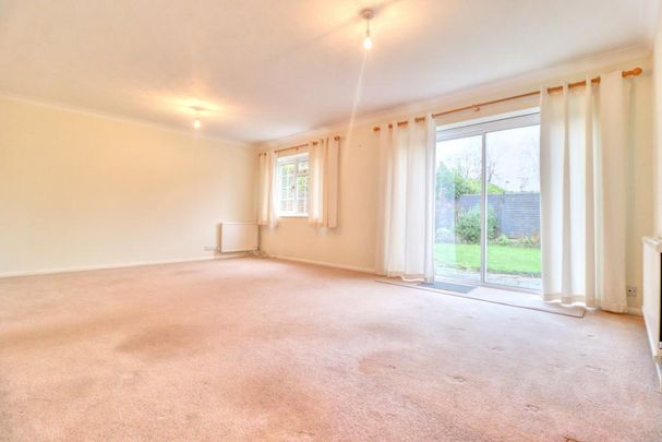 4 bedroom detached house to rent - Photo 1